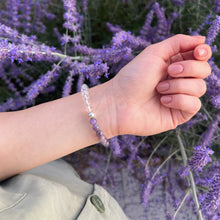 Kép betöltése a galériamegjelenítőbe: "Viszlát, stressz!" ametiszt és hegyikristály karkötő