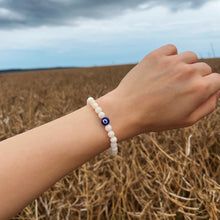 Kép betöltése a galériamegjelenítőbe: Nazar szeme védelmező karkötő