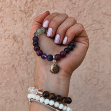 Kép betöltése a galériamegjelenítőbe: Bak horoszkóp ásvány karkötő