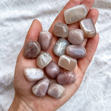 Kép betöltése a galériamegjelenítőbe: Holdkő marokkő