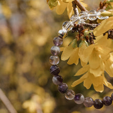 Kép betöltése a galériamegjelenítőbe: "Viszlát, stressz!" ametiszt és hegyikristály karkötő