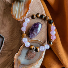 Kép betöltése a galériamegjelenítőbe: Bika horoszkóp ásvány karkötő